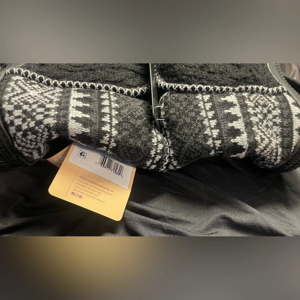 NWT MUK LUKS Cabin Slipper Booties Women’s Size 5/6 Black Nordic Sherpa Lined